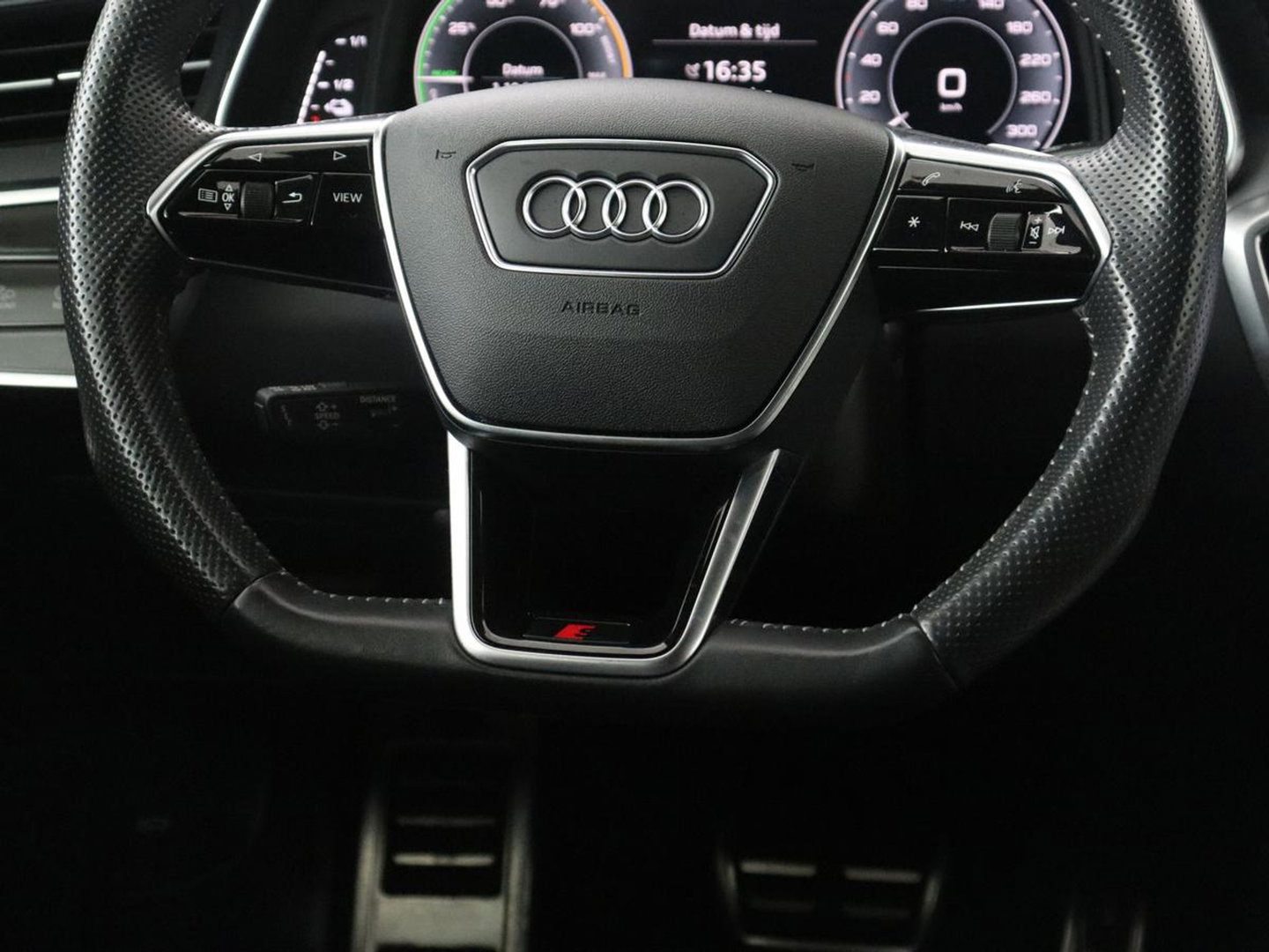 Audi A6 Avant 55 TFSI e quattro Competition | S-Line | SOH 83,4% | Pano.Dak | LED | Stoelverwarming | Camera | Adapt. Cruise | Apple Carplay |