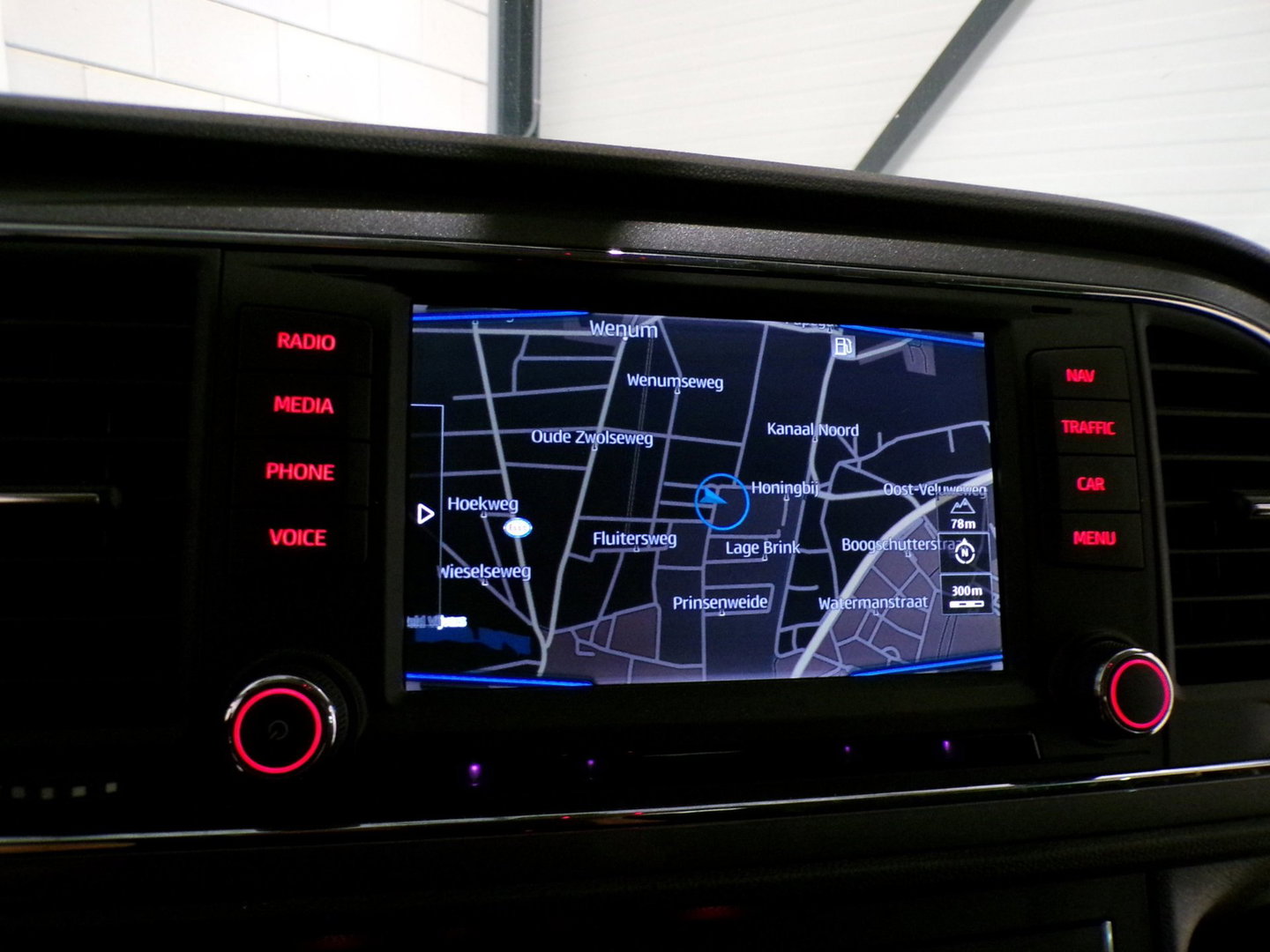 SEAT Leon ST 1.4 EcoTSI FR "Automaat" Apple-Carplay Stoelverwarming Android-Auto Drive-mode 19"Velgen Full-LED Parkeersensoren