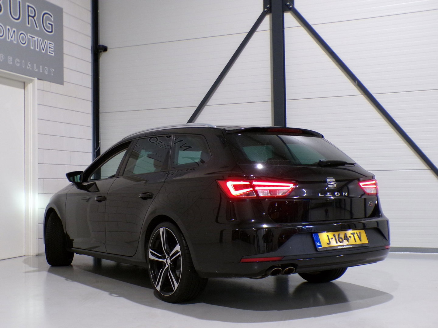 SEAT Leon ST 1.4 EcoTSI FR "Automaat" Apple-Carplay Stoelverwarming Android-Auto Drive-mode 19"Velgen Full-LED Parkeersensoren