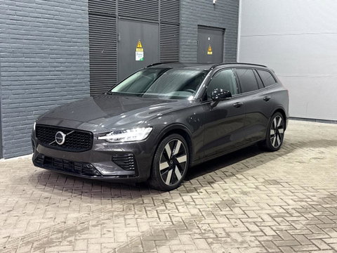 Volvo V60 T6 Plus Dark | Panoramadak | Harman/Kardon | Pilot Assist | BLIS