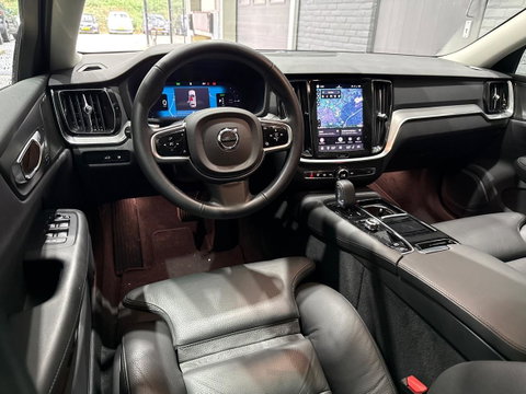 Volvo V60 T6 Plus Dark | Panoramadak | Harman/Kardon | Pilot Assist | BLIS