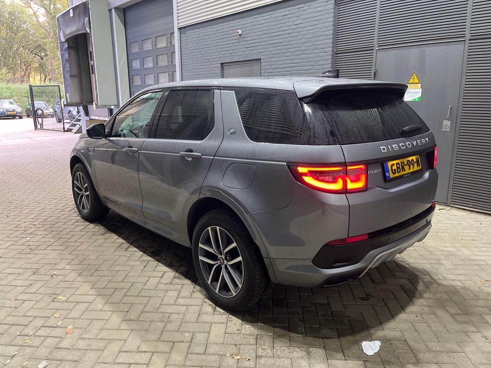 Land Rover Discovery Sport P300e Dynamic SE | Panoramadak | 19 inch | Trekhaak | Camera