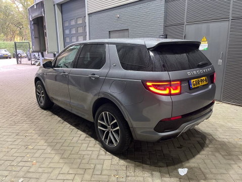 Land Rover Discovery Sport P300e Dynamic SE | Panoramadak | 19 inch | Trekhaak | Camera