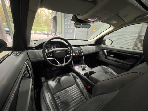 Land Rover Discovery Sport P300e Dynamic SE | Panoramadak | 19 inch | Trekhaak | Camera