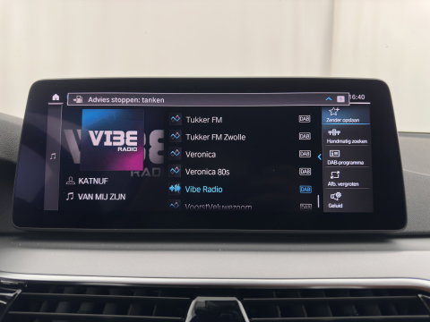 BMW 5 Serie Touring 530e Business Edition Plus (Plug-in) (INCL.BTW) *LEATHER | FULL-LED | MEMORY-PACK | HEATED-COMFORTSEATS | NAVI-FULLMAP | PRIVACY-GLASS | ECC | PDC | CRUISE | 18''ALU | TOWBAR*