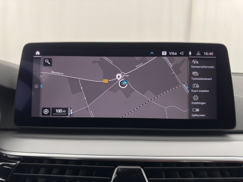 BMW 5 Serie Touring 530e Business Edition Plus (Plug-in) (INCL.BTW) *LEATHER | FULL-LED | MEMORY-PACK | HEATED-COMFORTSEATS | NAVI-FULLMAP | PRIVACY-GLASS | ECC | PDC | CRUISE | 18''ALU | TOWBAR*