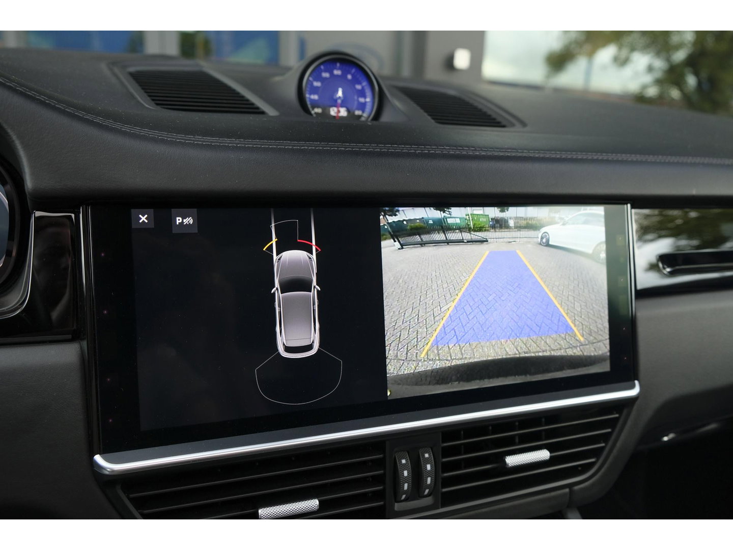 Porsche Cayenne S 2.9 V6 441pk Panoramadak Luchtvering Matrix led Comfortstoelen Memory Camera 21" LMV