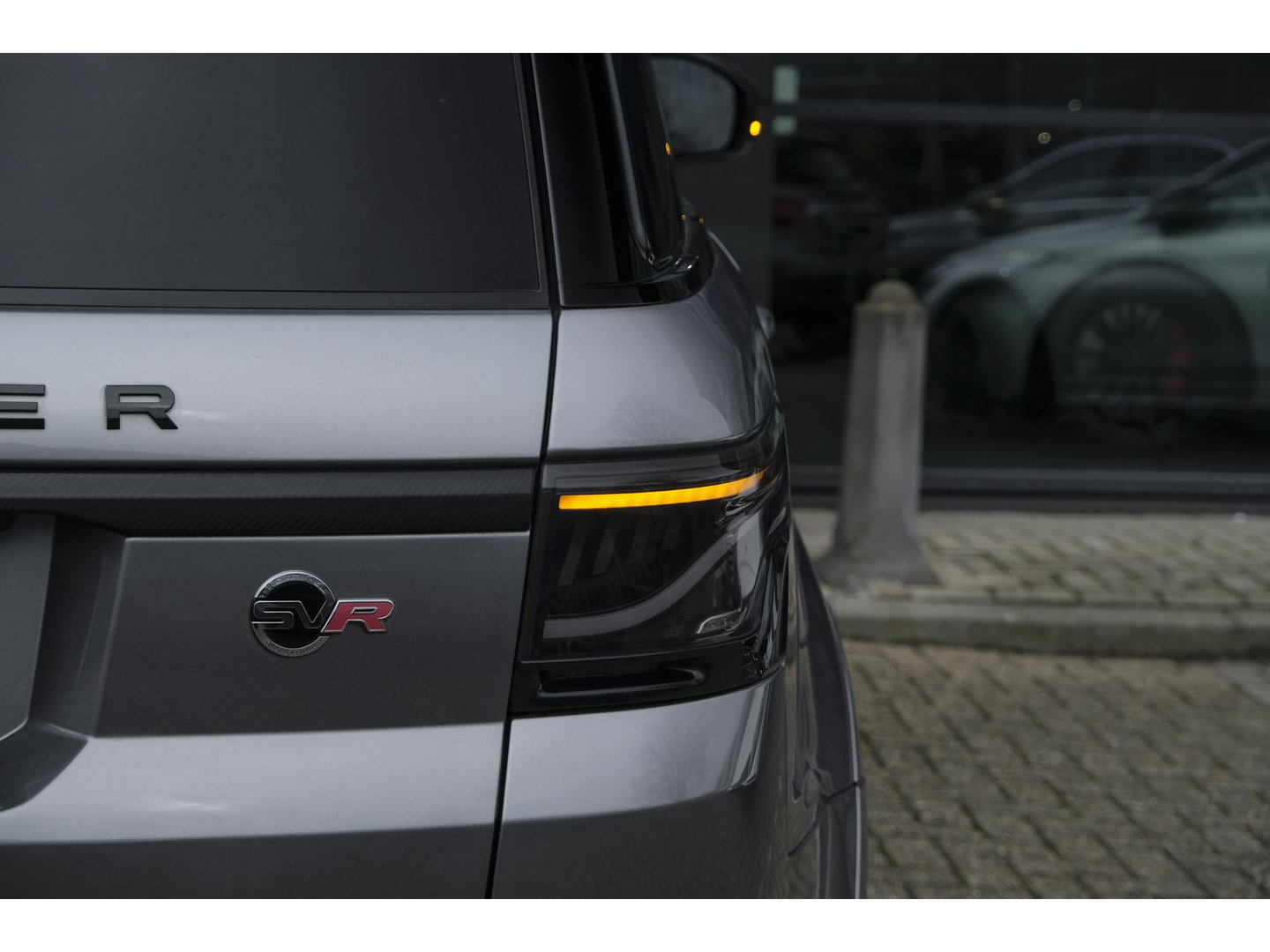 Land Rover Range Rover Sport P575 SVR 575pk Panoramadak *BTW* Carbon pakket Head-up Softclose 24" LMV Vossen