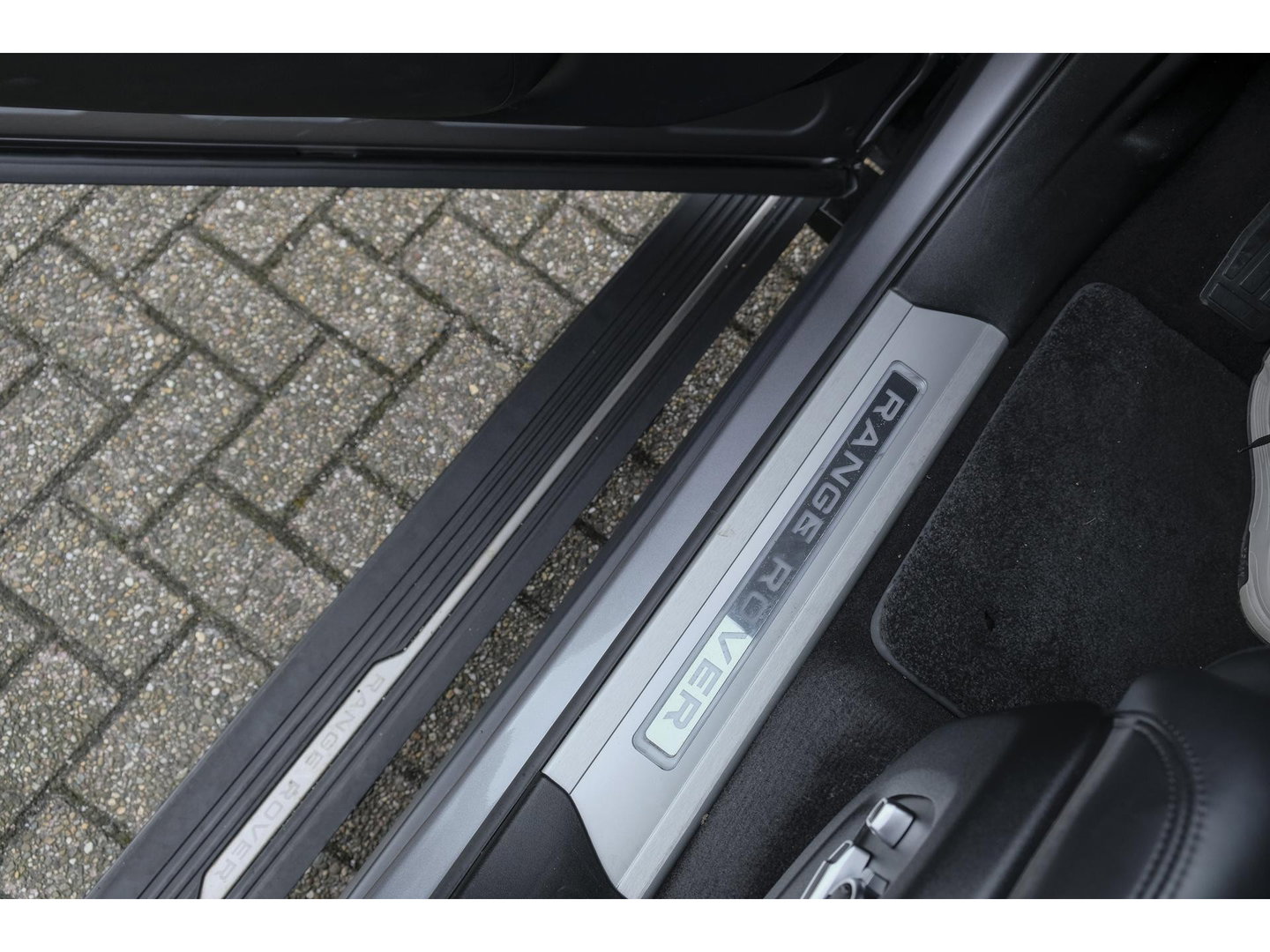 Land Rover Range Rover Sport P575 SVR 575pk Panoramadak *BTW* Carbon pakket Head-up Softclose 24" LMV Vossen