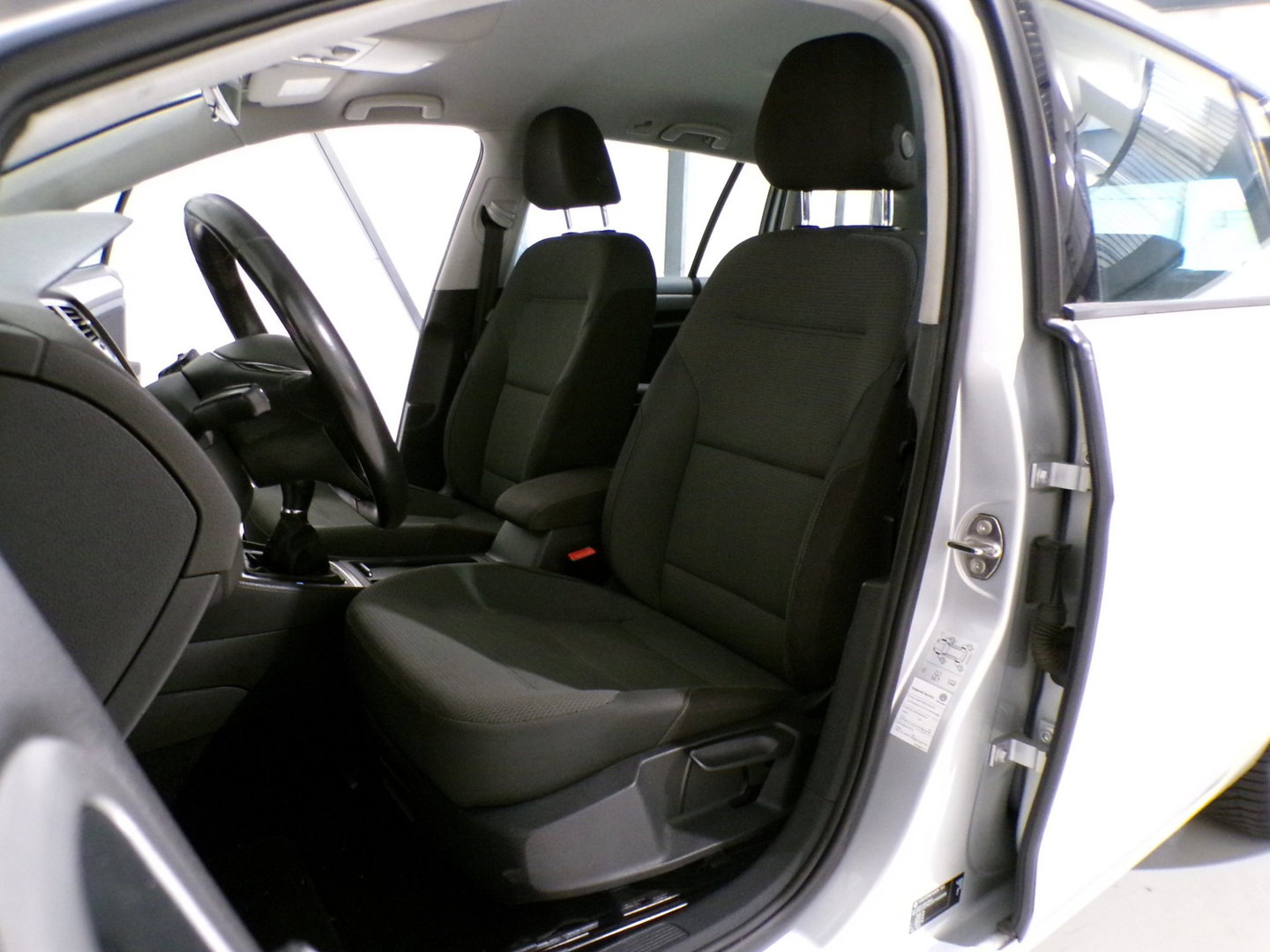 Volkswagen Golf Variant 1.2 TSI Comfortline Trekhaak Stoelverwarming Parkeersensoren Navigatie Bluetooth Cruise-control Garantie