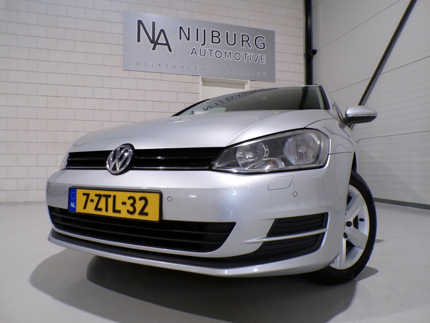 Volkswagen Golf Variant 1.2 TSI Comfortline Trekhaak Stoelverwarming Parkeersensoren Navigatie Bluetooth Cruise-control Garantie