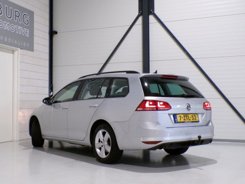 Volkswagen Golf Variant 1.2 TSI Comfortline Trekhaak Stoelverwarming Parkeersensoren Navigatie Bluetooth Cruise-control Garantie