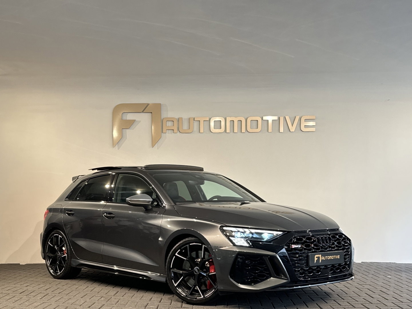 Audi RS3 Sportback 2.5 TFSI quattro Pano|Massage|Blindspot|ACC|Keyless