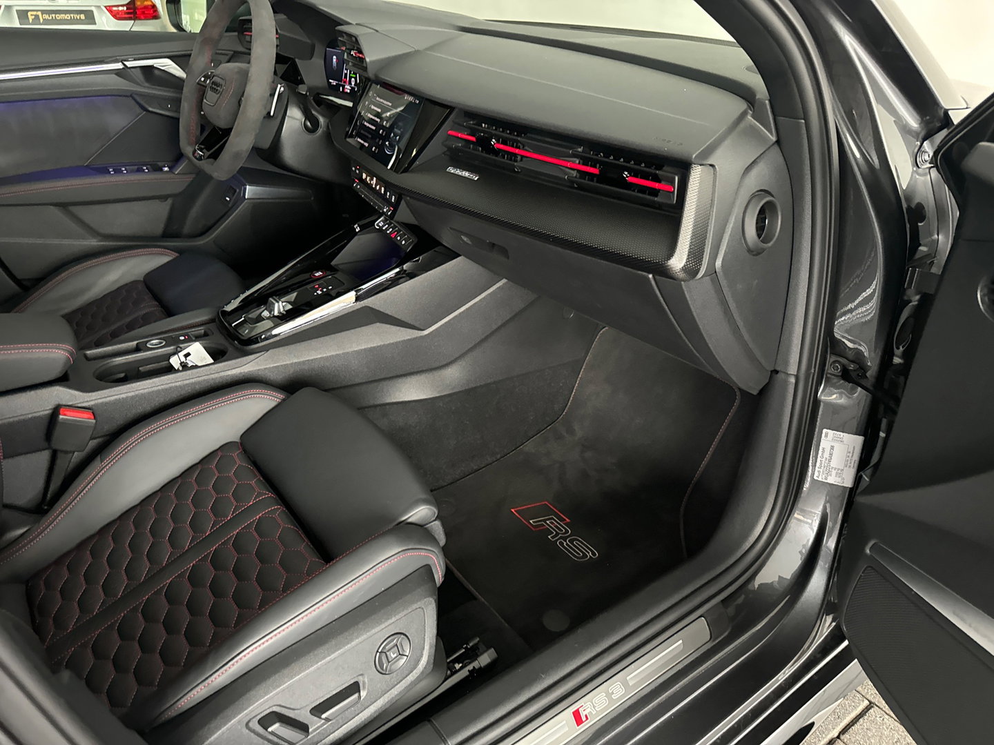 Audi RS3 Sportback 2.5 TFSI quattro Pano|Massage|Blindspot|ACC|Keyless