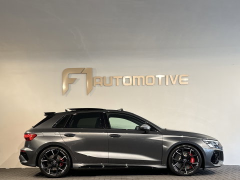 Audi RS3 Sportback 2.5 TFSI quattro Pano|Massage|Blindspot|ACC|Keyless