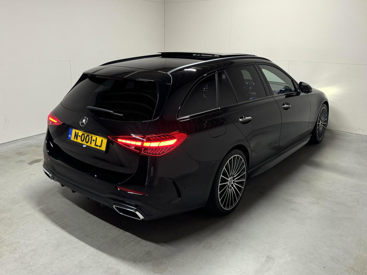 Mercedes-Benz C-Klasse Estate 200 AMG Pano 360° Memory Carplay Trekh. NAP