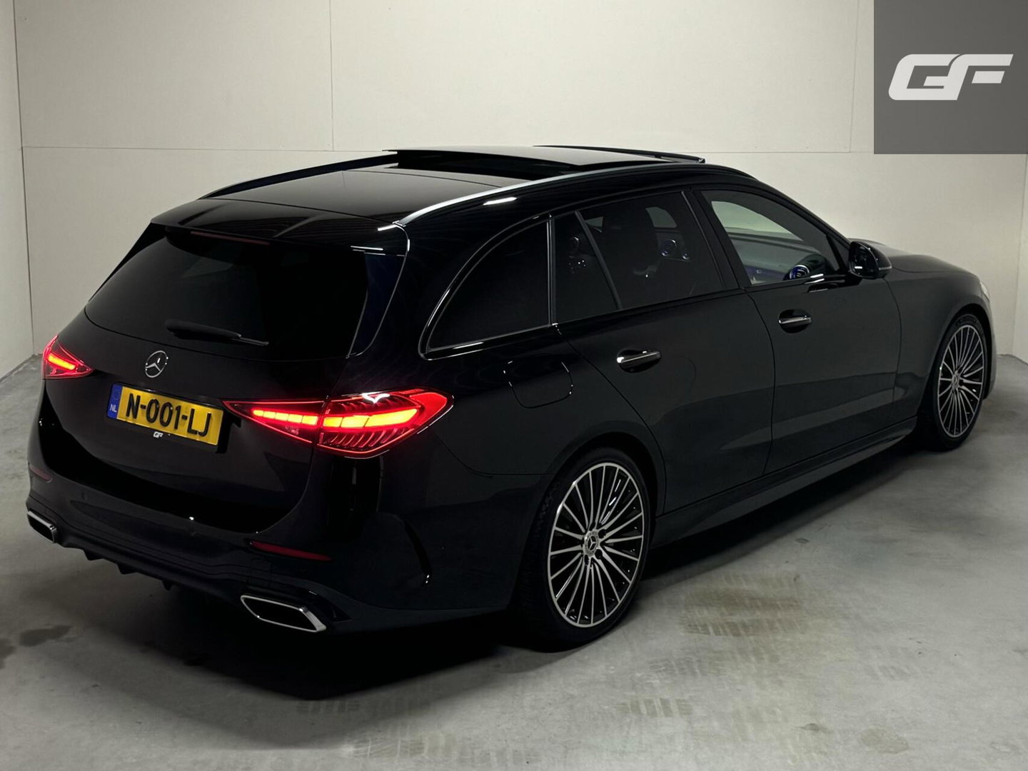 Mercedes-Benz C-Klasse Estate 200 AMG Pano 360° Memory Carplay Trekh. NAP