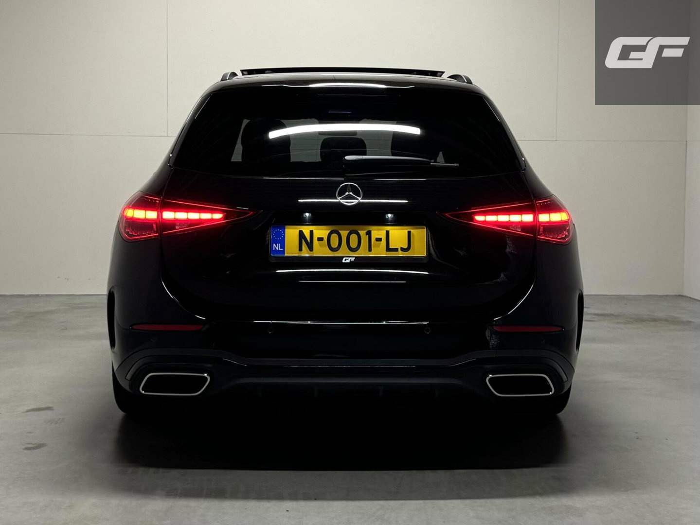 Mercedes-Benz C-Klasse Estate 200 AMG Pano 360° Memory Carplay Trekh. NAP