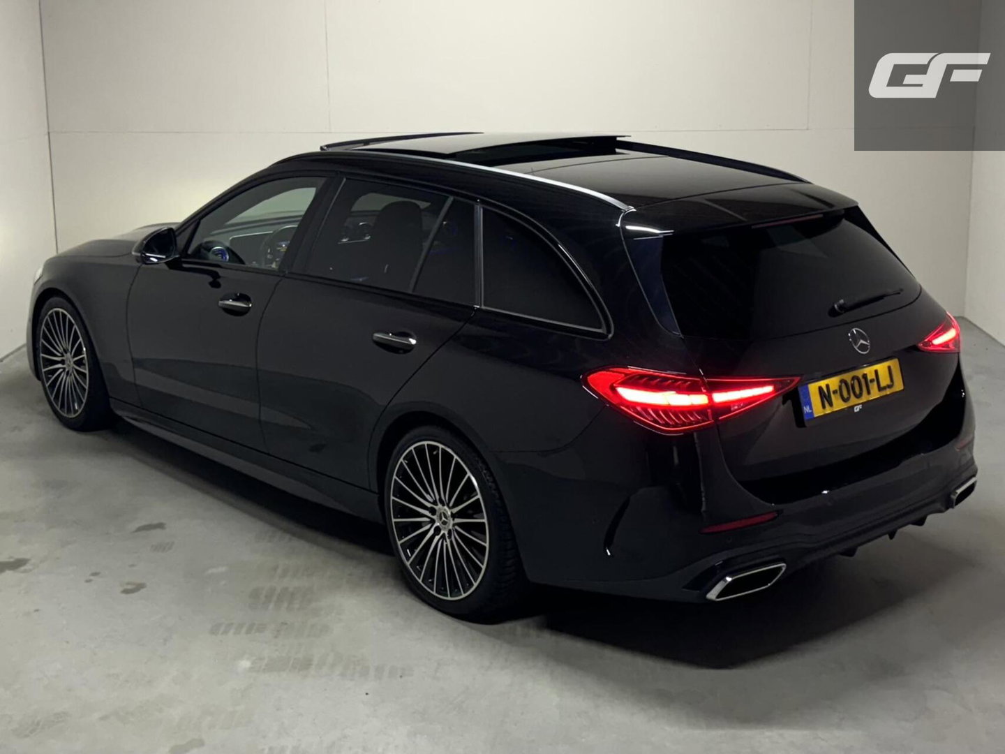 Mercedes-Benz C-Klasse Estate 200 AMG Pano 360° Memory Carplay Trekh. NAP