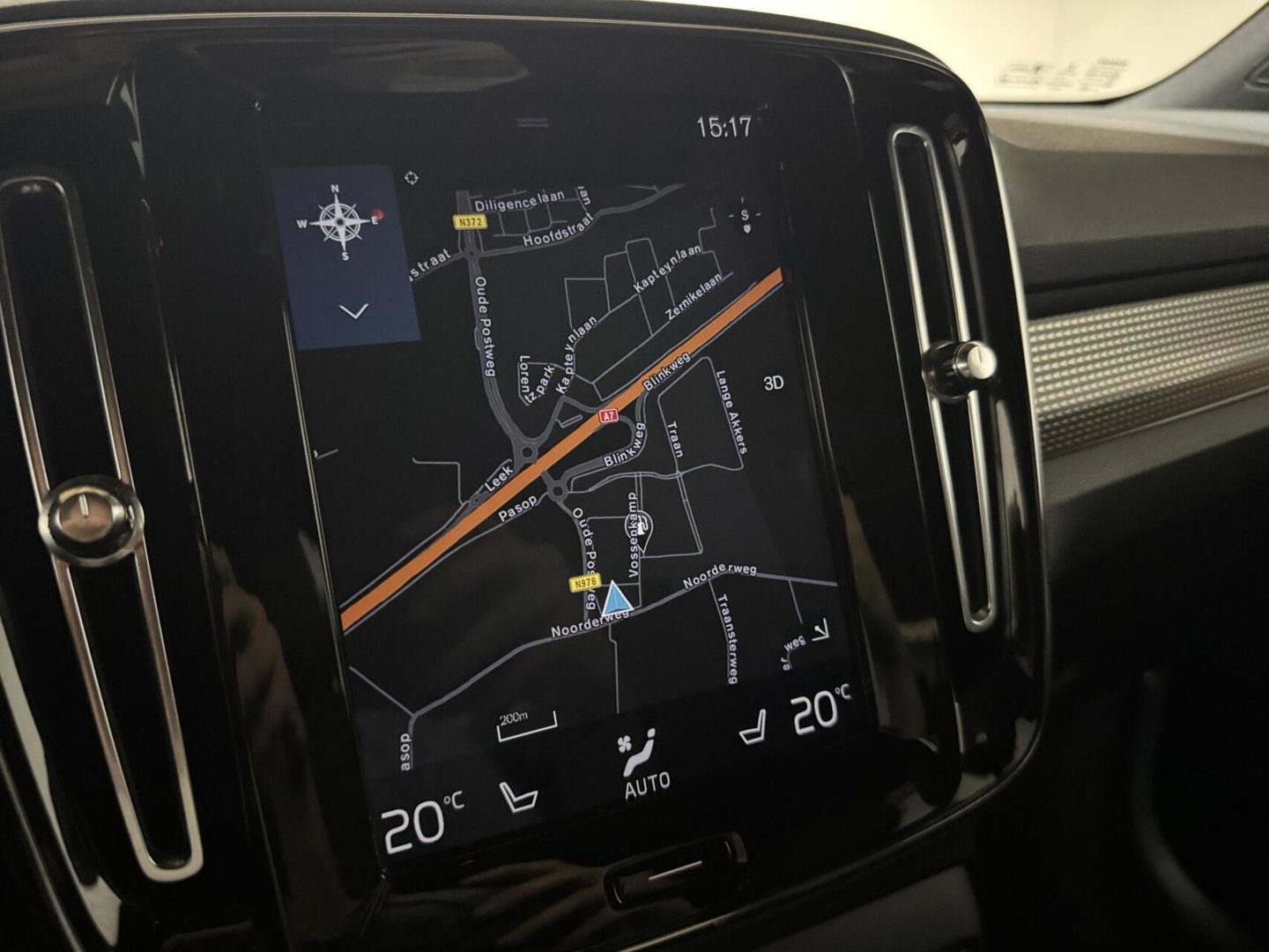 Volvo XC40 2.0 T4 R-Design Pano Camera Carplay Trekh. NAP