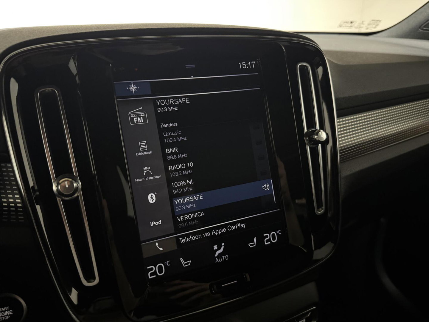 Volvo XC40 2.0 T4 R-Design Pano Camera Carplay Trekh. NAP