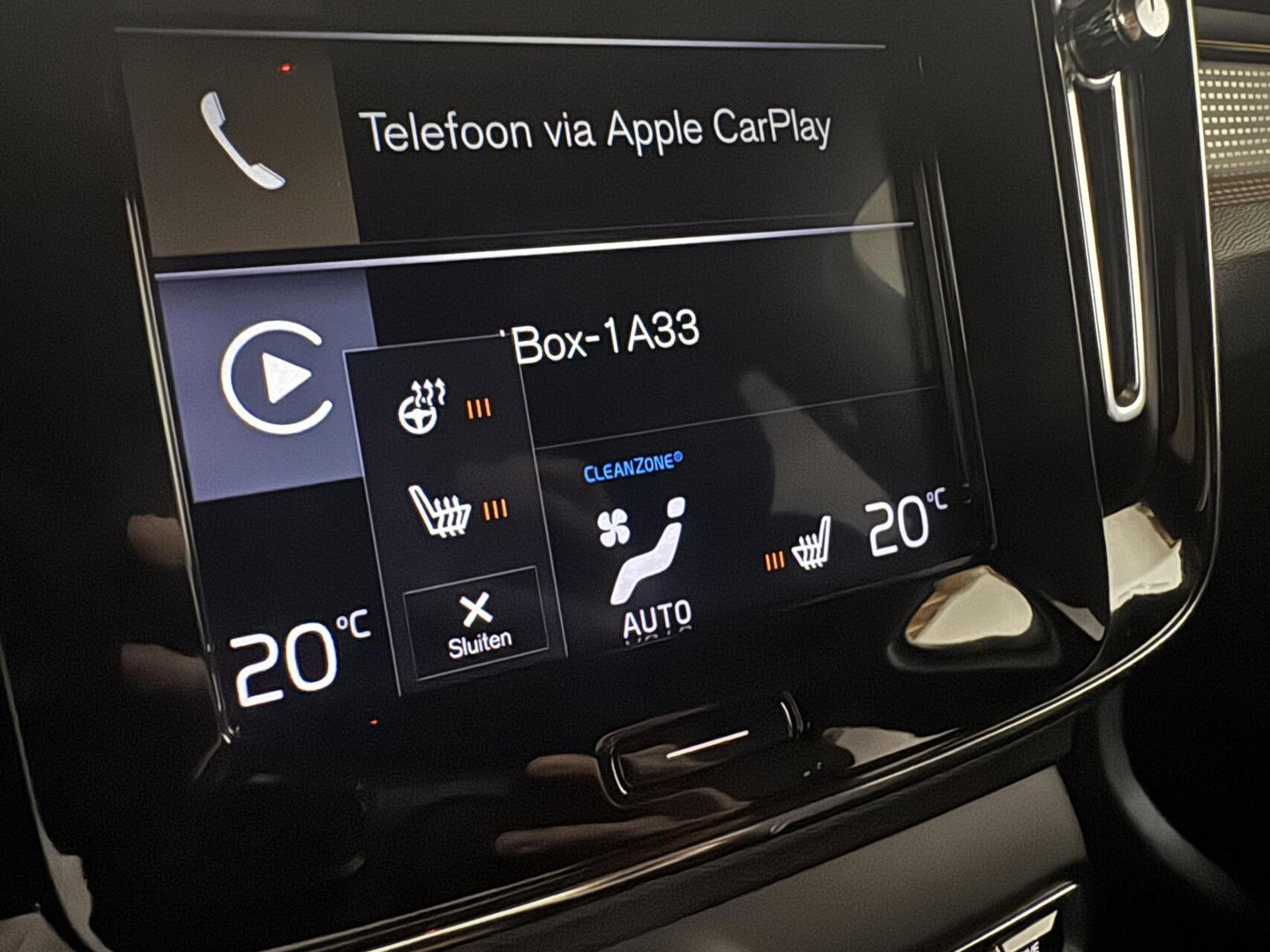 Volvo XC40 2.0 T4 R-Design Pano Camera Carplay Trekh. NAP