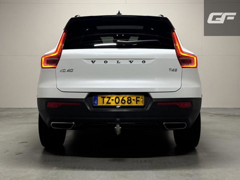 Volvo XC40 2.0 T4 R-Design Pano Camera Carplay Trekh. NAP