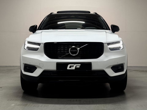 Volvo XC40 2.0 T4 R-Design Pano Camera Carplay Trekh. NAP