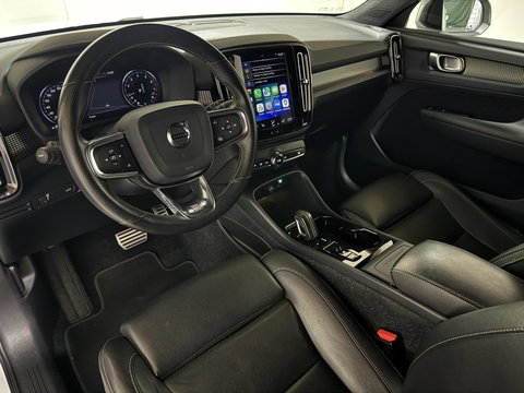 Volvo XC40 2.0 T4 R-Design Pano Camera Carplay Trekh. NAP