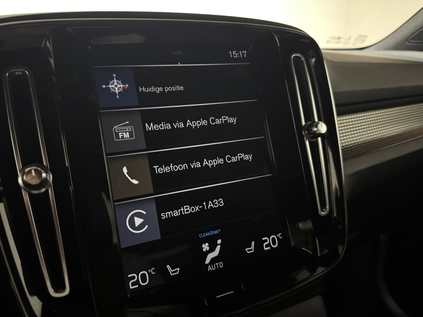 Volvo XC40 2.0 T4 R-Design Pano Camera Carplay Trekh. NAP