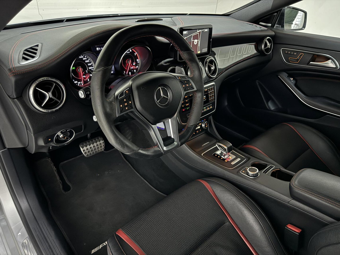 Mercedes-Benz CLA AMG 45 4MATIC Pano Recaro H/K Camera NAP