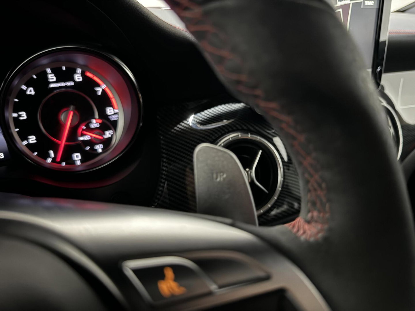Mercedes-Benz CLA AMG 45 4MATIC Pano Recaro H/K Camera NAP
