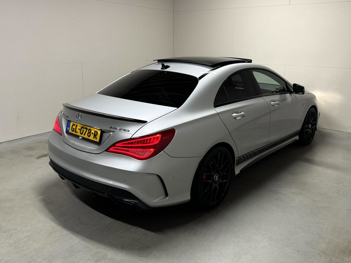 Mercedes-Benz CLA AMG 45 4MATIC Pano Recaro H/K Camera NAP