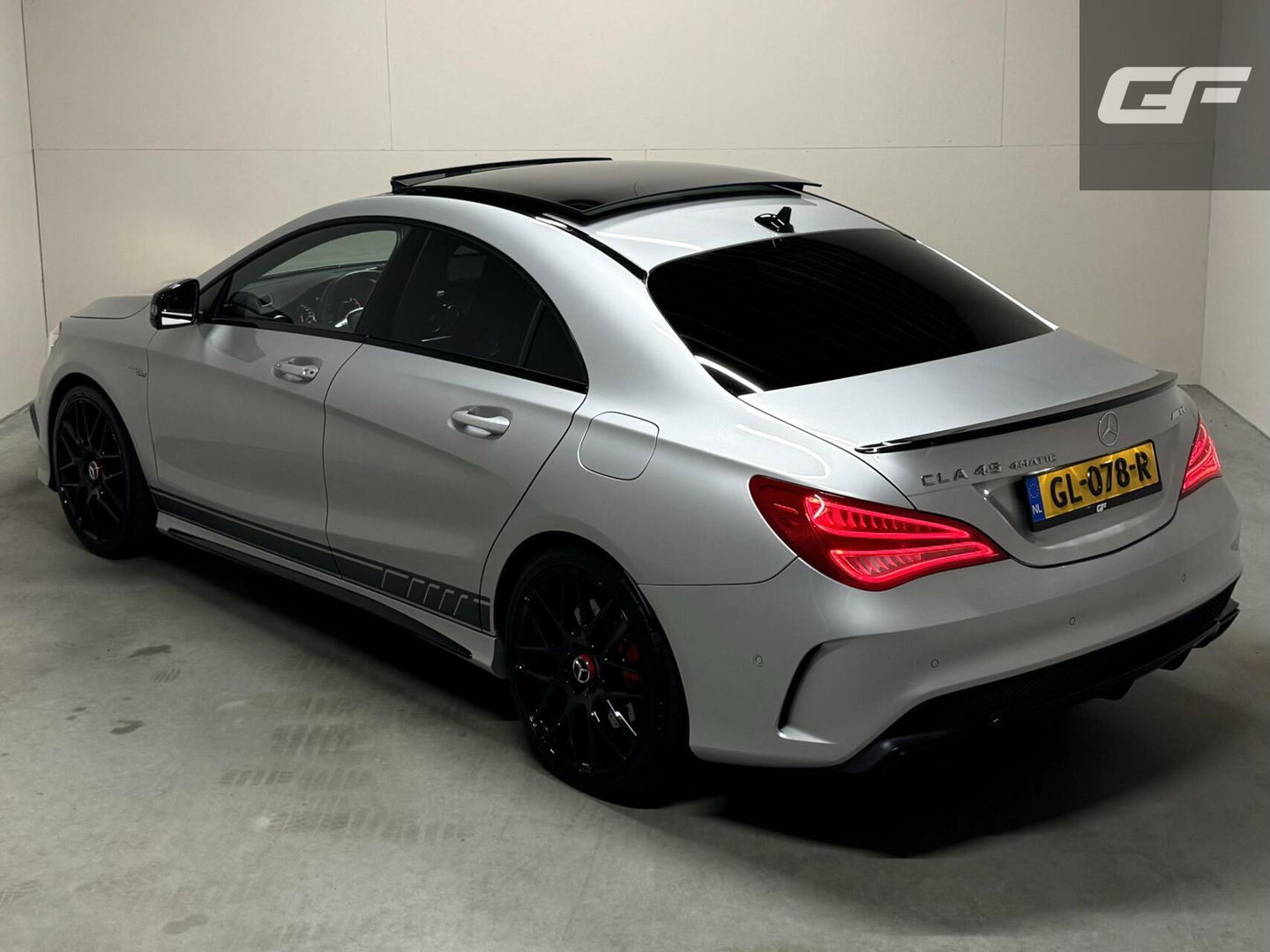 Mercedes-Benz CLA AMG 45 4MATIC Pano Recaro H/K Camera NAP