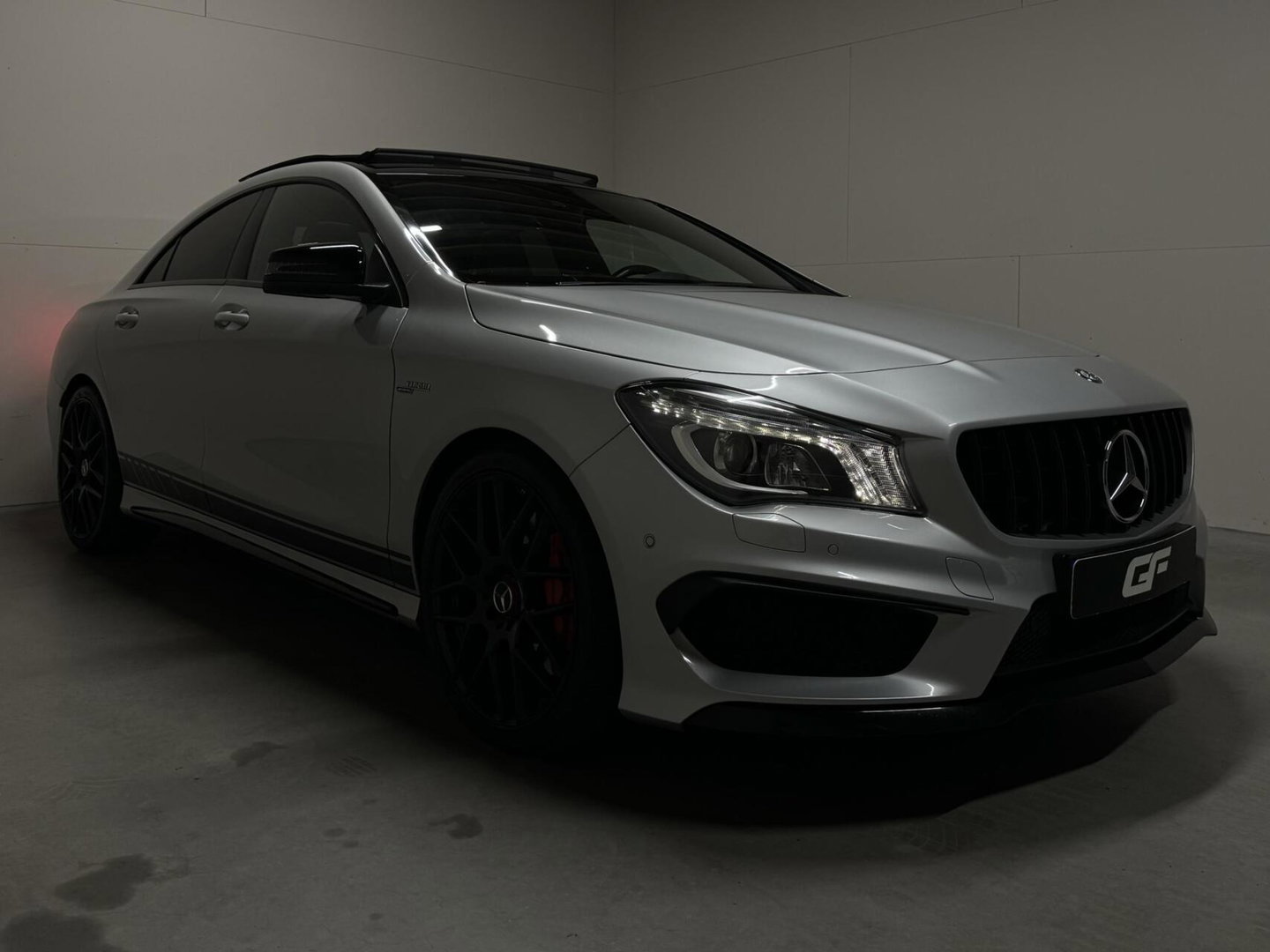 Mercedes-Benz CLA AMG 45 4MATIC Pano Recaro H/K Camera NAP