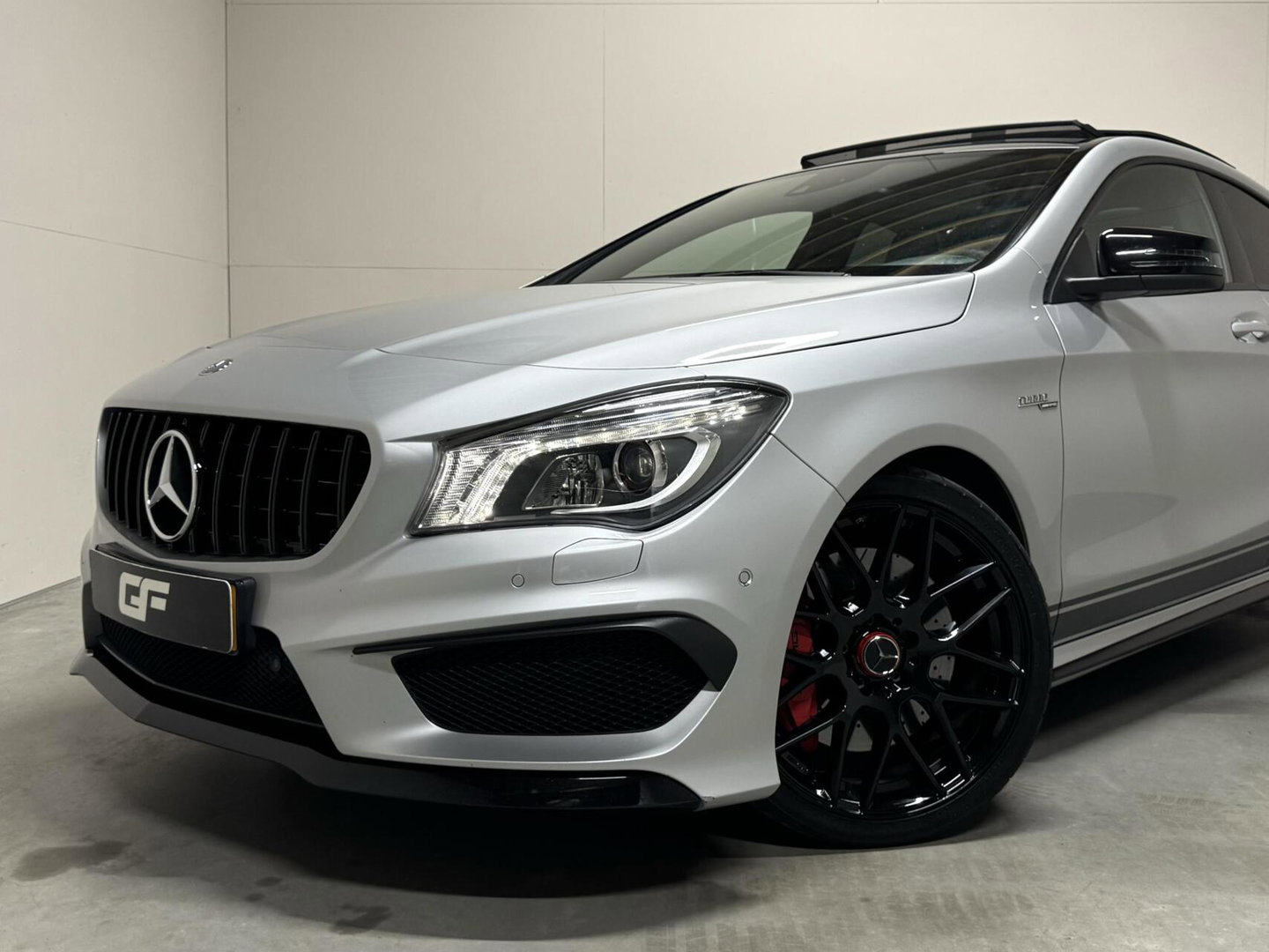 Mercedes-Benz CLA AMG 45 4MATIC Pano Recaro H/K Camera NAP