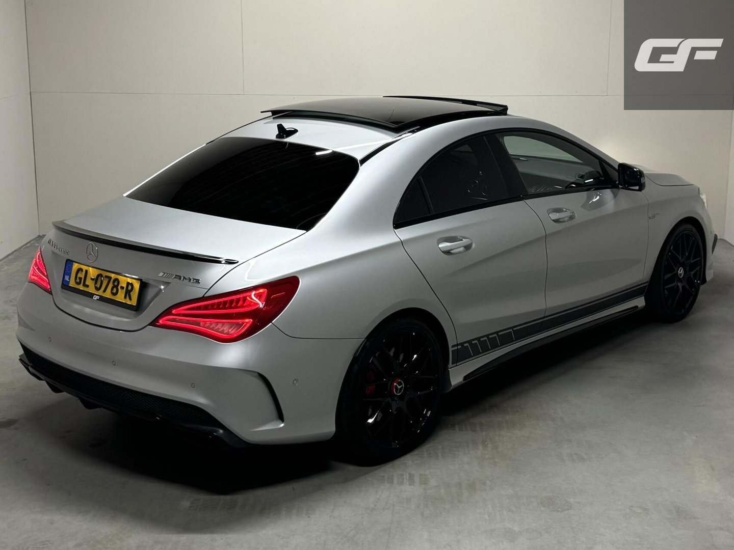 Mercedes-Benz CLA AMG 45 4MATIC Pano Recaro H/K Camera NAP