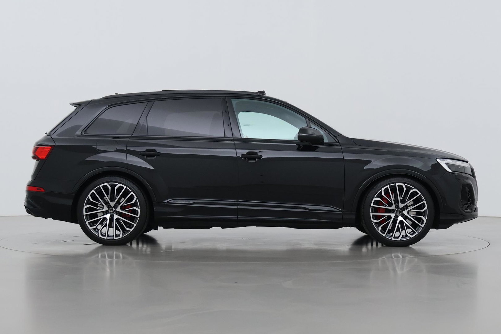 Audi Q7 60 TFSI e quattro Pro Line S Competition | FACELIFT | Schuifdak | B&O | 4-wiel Besturing | Trekhaak | 22 Inch | Laser LED