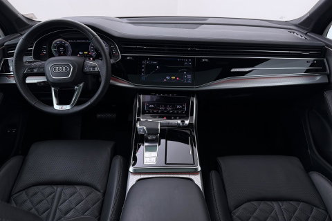 Audi Q7 60 TFSI e quattro Pro Line S Competition | FACELIFT | Schuifdak | B&O | 4-wiel Besturing | Trekhaak | 22 Inch | Laser LED