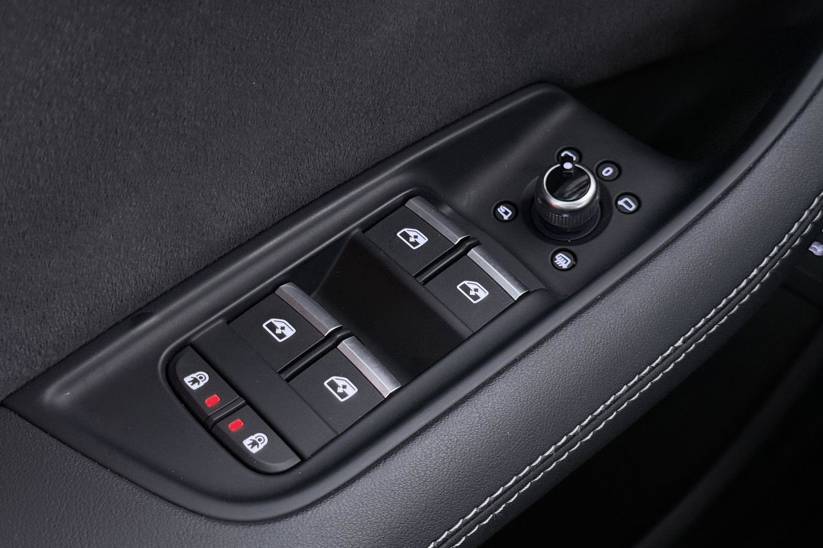 Audi Q7 60 TFSI e quattro Pro Line S Competition | FACELIFT | Schuifdak | B&O | 4-wiel Besturing | Trekhaak | 22 Inch | Laser LED