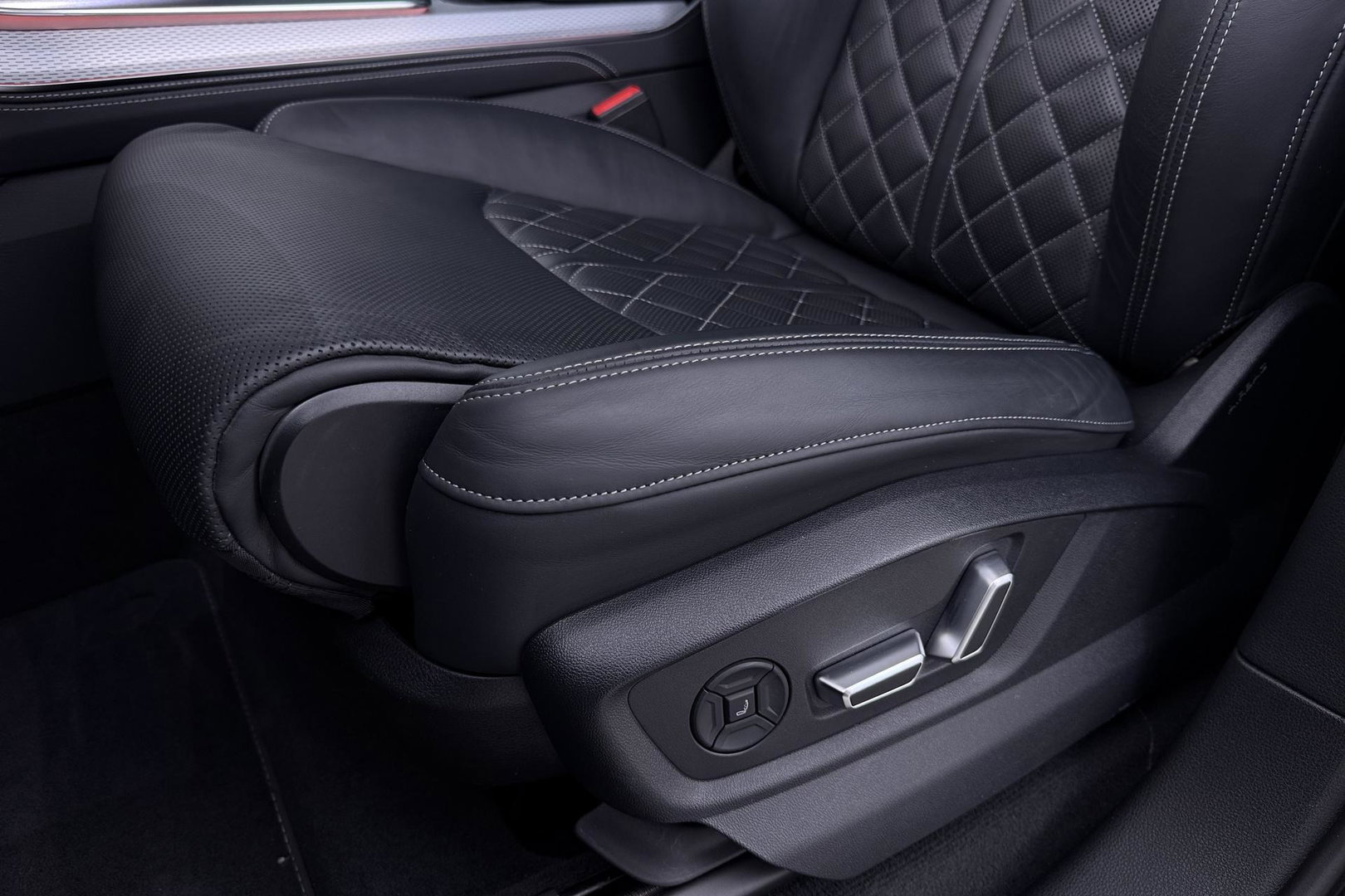 Audi Q7 60 TFSI e quattro Pro Line S Competition | FACELIFT | Schuifdak | B&O | 4-wiel Besturing | Trekhaak | 22 Inch | Laser LED