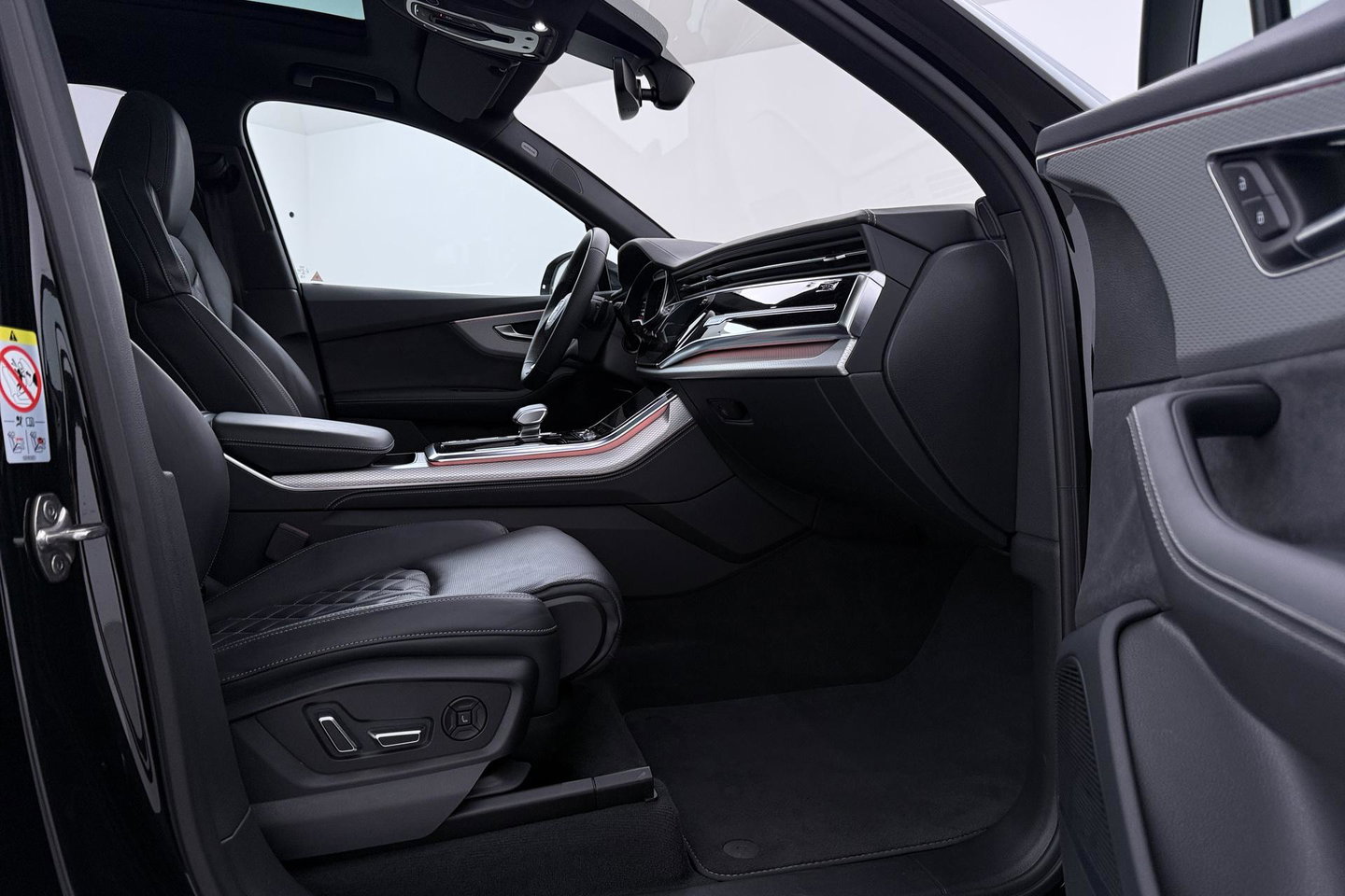 Audi Q7 60 TFSI e quattro Pro Line S Competition | FACELIFT | Schuifdak | B&O | 4-wiel Besturing | Trekhaak | 22 Inch | Laser LED
