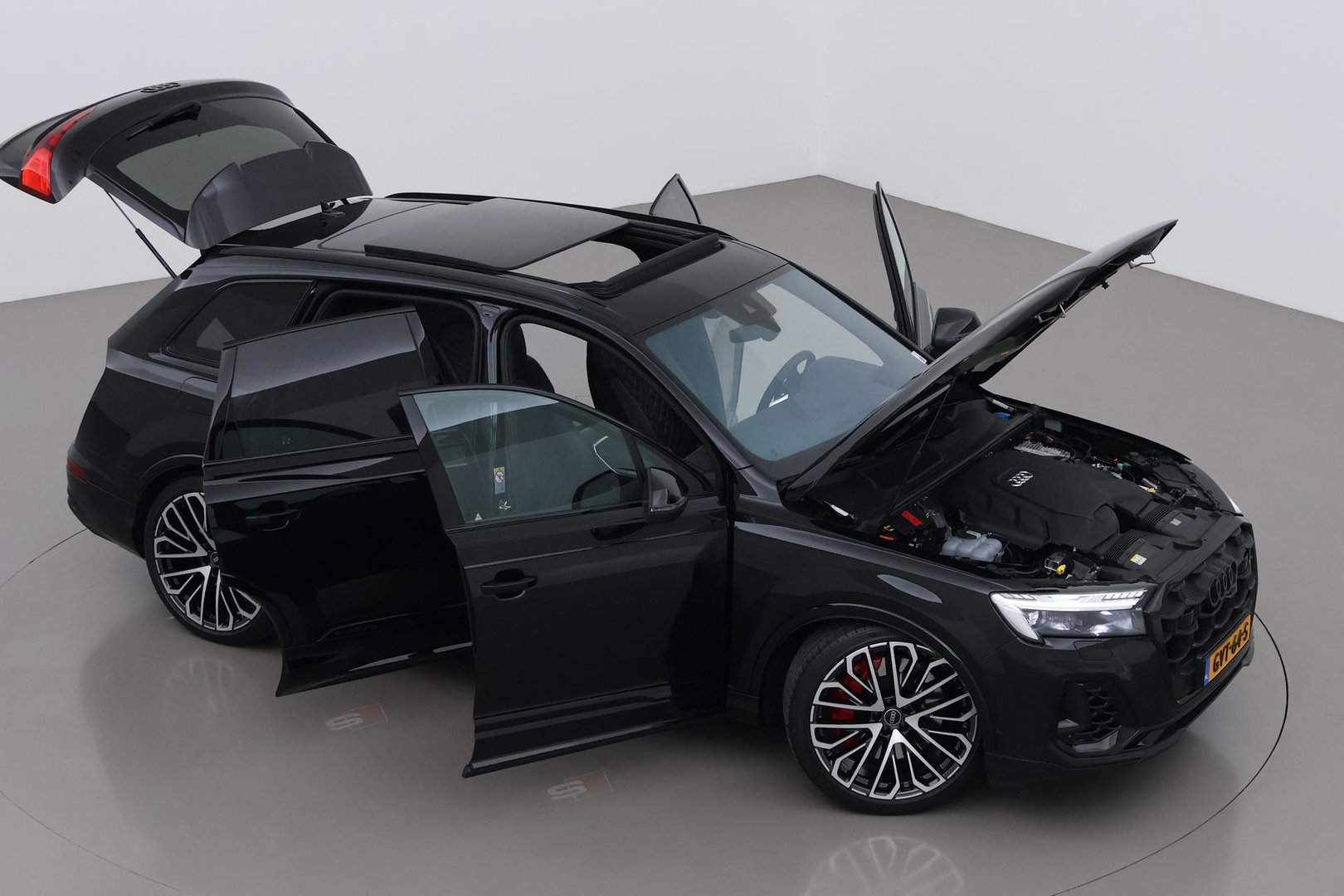 Audi Q7 60 TFSI e quattro Pro Line S Competition | FACELIFT | Schuifdak | B&O | 4-wiel Besturing | Trekhaak | 22 Inch | Laser LED