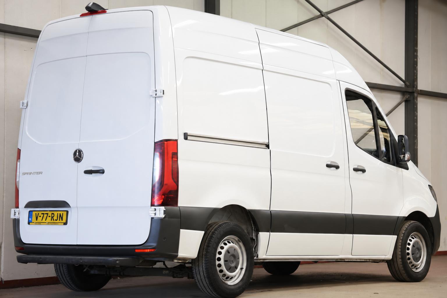 Mercedes-Benz Sprinter 314 2.2 CDI L1H2 AUTOMAAT LED NAVI