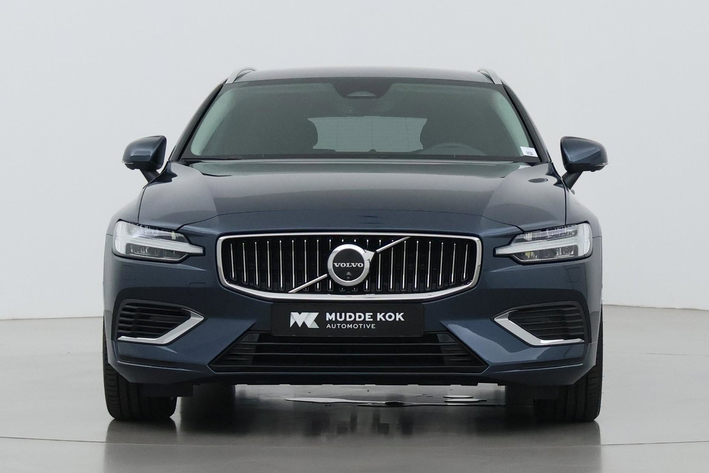 Volvo V60 T6 Plus Bright | Harman/Kardon | Trekhaak | 360° Camera | BLIS | Stoel+Stuurverwarming | Memory | Keyless | ACC