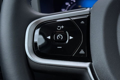 Volvo V60 T6 Plus Bright | Harman/Kardon | Trekhaak | 360° Camera | BLIS | Stoel+Stuurverwarming | Memory | Keyless | ACC