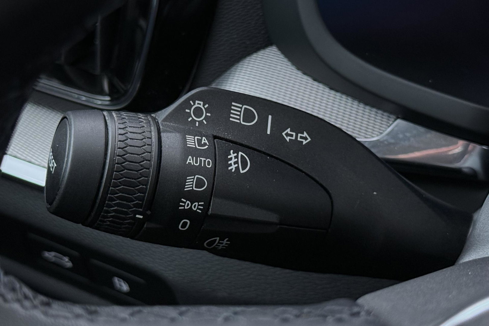 Volvo V60 T6 Plus Bright | Harman/Kardon | Trekhaak | 360° Camera | BLIS | Stoel+Stuurverwarming | Memory | Keyless | ACC