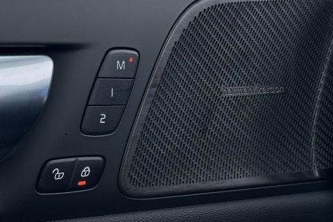 Volvo V60 T6 Plus Bright | Harman/Kardon | Trekhaak | 360° Camera | BLIS | Stoel+Stuurverwarming | Memory | Keyless | ACC