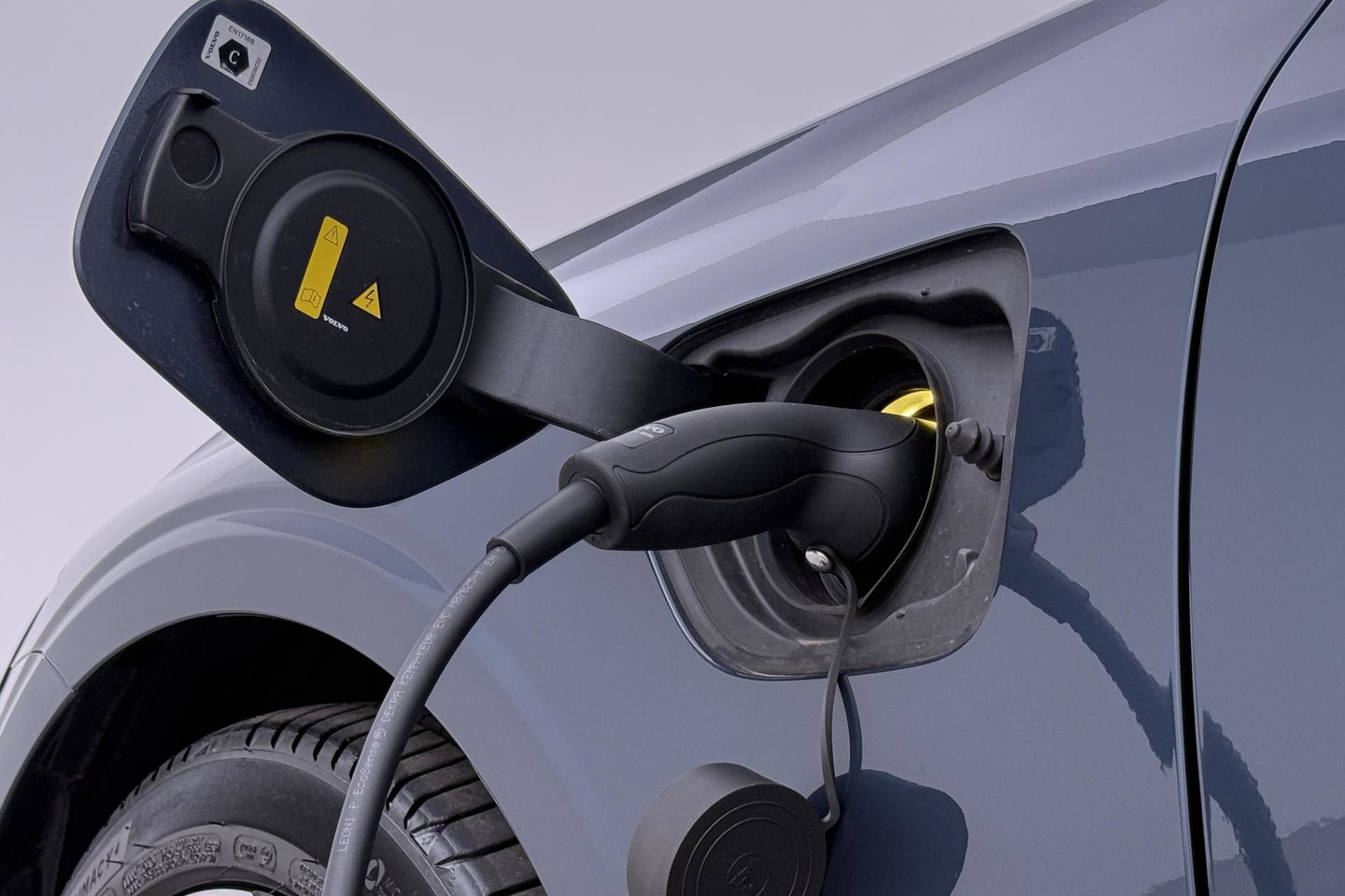Volvo V60 T6 Plus Bright | Harman/Kardon | Trekhaak | 360° Camera | BLIS | Stoel+Stuurverwarming | Memory | Keyless | ACC