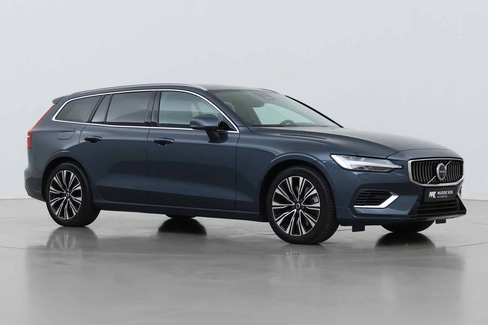 Volvo V60 T6 Plus Bright | Harman/Kardon | Trekhaak | 360° Camera | BLIS | Stoel+Stuurverwarming | Memory | Keyless | ACC